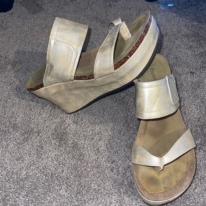 Gold slip on wedges